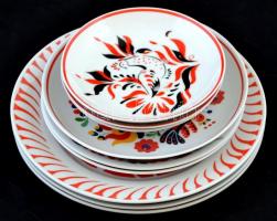 Hollóházi különféle tálak, tányérok, matricás, d:15-23,5 cm, összesen:9 db
