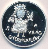 1998. 2000Ft Ag UNICEF - A világ gyermekei T:PP ujjlenyomat