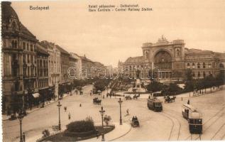 Budapest VII. Keleti pályaudvar, Baross-szobor, villamosok, fogorvosi rendelő (képeslapfüzetből)