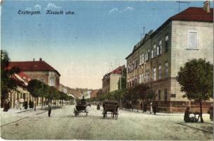 Esztergom, Kossuth utca (kopott sarkak / worn corners)