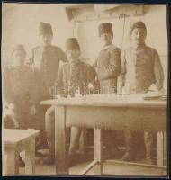 cca 1916 Török és magyar tisztek barátkoznak a távol keleti pjescsankai hadifogolytáborban 3 fotó / ...
