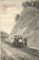 Hátszeg-Karánsebes, Hateg-Caransebes; fogaskerekű vasút, hajtány utasokkal. Adler fényirda 1911. / cogwheel railway, handcar