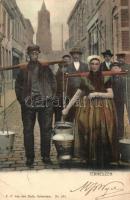 Terneuzen, street view with water carriers, folklore (EK)