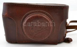 cca 1953 Fed-1 (G) szovjet fényképezőgép, 1:3,5 f=50 mm objektívvel, eredeti bőr tokjában / Vintage ...