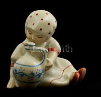 Zsolnay porcelán kislány korsóval, kézzel festettek, jelzett, hibátlan, 7.5x6.5 cm