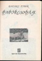 Pataki Tibor: Papírcsodák. Bp., 1981, Ságvári Endre Könyvszerkesztőség. Kiadói papírkötés