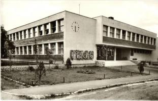 Balatonfüred - 8 db modern képeslap; Camping, Lóczy Lajos gimnázium, Mezőgazdasági szakközépiskola, ...