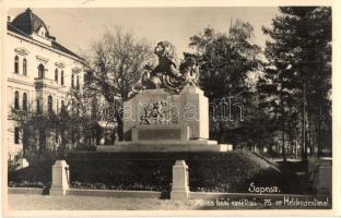 Sopron, 76-os hősi emlékmű