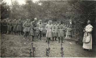 1916 Sasiv, Sassow; Tábori istentisztelet a 32. ezred III. Baon-ja részére / WWI K.u.K. military field mass. photo