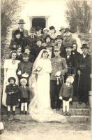 1943 Bölcske, katonai esküvő, családi csoportkép. group photo (ragasztónyom / glue mark)