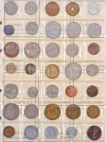 133db-os vegyes fémpénz gyűjtemény albumba rendezve, közte Mexikó, Franciaország, Izrael, Brazília, ...