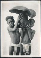 cca 1937 Afrika, 4 db vintage sajtófotó, három angol nyelven feliratozva, 18x13 cm / cca 1937 Africa, 4 photos, 18x13 cm