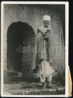 cca 1937 Afrika, 4 db vintage sajtófotó, három angol nyelven feliratozva, 18x13 cm / cca 1937 Africa...