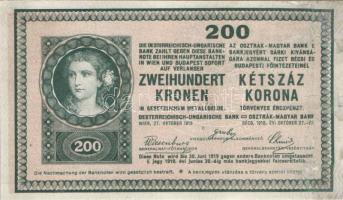 1918. 200K "hullámos" sorozat- és sorszám nélkül, piros alapnyomat jelentősen balra elcsús...