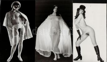 cca 1970 Három karakter, 3 db szolidan erotikus, vintage fénykép, 23x13 cm / 3 erotic photos
