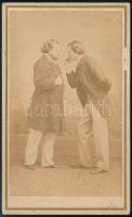 cca 1870 Spagetti evő férfiak vizitkártya méretű fotó / cca 1870 Italian spagetti eater men 7x9 cm