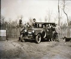 Automobilok tétele, 5 db szabadon felhasználható vintage negatív (6x6 cm és 6x9 cm), + 1 db párizsi ...