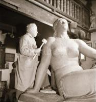 cca 1955 Medgyessy Ferenc (1881-1958) szobrászművészről készült 4 db vintage negatív, Kotnyek Antal ...