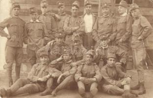 1916 Első világháborús magyar katonák csoportképe / WWI K.u.k. military, soldiers group photo (fa)