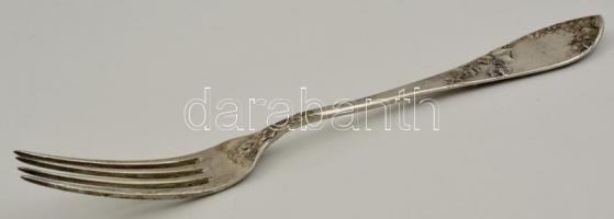 Ezüst (Ag.) szecessziós villa készlet (2 db), jelzett, h:21,5 cm és h:17,5 cm, nettó: 125 g