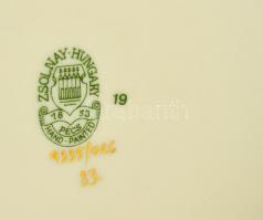 Zsolnay pillangó mintás levesestál, jelzett, kézzel festett, hibátlan, m:18 cm, 31×24 cm