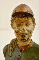 cca 1900 Jelzés nélkül: Hölgy lovas kobakban (büszt), festett spiáter, m: 22 cm