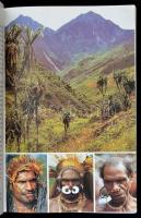 David Attenborough 4 műve: Élet a földön, Utazás a múltba, Az élő bolygó, Az élet erőpróbái. Bp.-Kap...