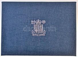 Nagy-Britannia 1985. 1p-1Ł (7xklf) forgalmi sor lezárt dísztokban, kihajtogathatós műbőr tokban, ism...