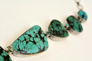 Ezüst(Ag) türkizzel díszített nyakék, jelzés nélkül, h: 52 cm, bruttó: 133 g