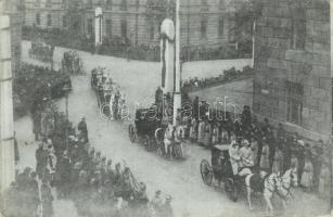 1916 Budapest IV. Károly király és Zita királyné koronázása - 10 db régi képeslap / 10 pre-1945 post...