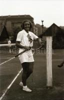 1934 B.E.A.C. teniszezők, 5 db fotónegatív, 6x9 és 4,5x6 cm