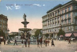 Budapest VIII. Kálvin tér, Pesti Hazai Első Takarékpénztár Egyesület, gyógyszertár, szökőkút, villamosok