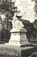 Budapest V. Erzsébet tér, Veres Pálné szobor (EK)