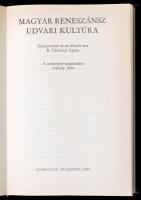 R. Várkonyi Ágnes: Magyar reneszánsz udvari kultúra. Bp., 1987, Gondolat. Kiadói kartonált papírköté...
