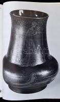 Koós Judith: Style 1900. A szecessziós iparművészet Magyarországon. Bp., 1979, Képzőművészeti Alap. ...