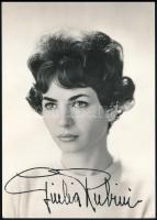 Giulia Rubini (1935- ) olasz színésznő aláírása őt ábrázoló fotón, 14,5x10 cm / autograph signature of Giulia Rubini Italian actress, 14,5x10 cm