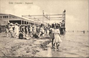 Venice, Venezia; Lido, Bagnanti / beach, bathing people (EK)