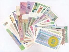 32db-os vegyes külföldi bankjegy tétel, közte Kazahsztán, Kirgizisztán, Üzbegisztán, Tádzsikisztán és Türkmenisztán T:I-III 32pcs of various banknotes, including Kazakhstan, Kyrgyzstan, Uzbekistan, Tajikistan and Turkmenistan C:UNC-F