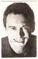 Maurice Ronet (1927-1983) francia filmszínész, rendező és író eredeti aláírása egy őt ábrázoló fotón, 14x9cm/ Maurice Ronet (1927-1983) was a French film actor, director and writer original signature on a photo, 14x9cm