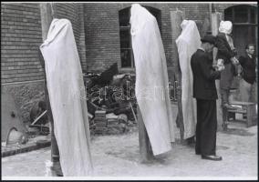 1945 Budapest, háborús bűnösök kivégzése, 6 db vintage negatívról készült mai nagyítás,  25x18 cm