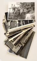 cca 1960 Tiszavölgyi József (1909-?) fotóriporter hagyatékából 21 db vintage fotó, többsége jelzett, 9x12 cm és 13x18 cm között