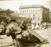 cca 1959 Budapesti városképek, riportképek Kotnyek Antal (1921-1990) fotóriporter hagyatékából, 18 d...