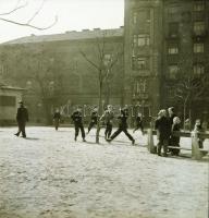 cca 1959 Budapesti városképek, riportképek Kotnyek Antal (1921-1990) fotóriporter hagyatékából, 18 d...