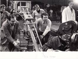 cca 1970 az "A munkásosztály a mennybe megy" című film 5 db werkfotója, hátuljukon felirat...