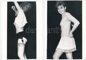 cca 1968 Privát vetkőzőszám, 9 db szolidan erotikus vintage fotó, 12,5x8,5 cm és 14,5x12 cm között / 9 erotic photos