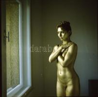 cca 1980 Lakásban készített, szolidan erotikus felvételek, 12 db vintage negatív, 6x6 cm