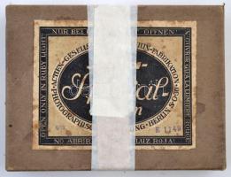 cca 1947 Fekete György (1904-1990) budapesti fényképész hagyatékából 44 db vintage üveglemez negatív...