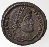 Római Birodalom / Siscia / I. Constantinus 321-324. AE Follis (3,07g) T:2 Roman Empire / Siscia / Constantine I 321-324. AE Follis CONSTAN-TINVS AVG / D N CONSTANTINI MAX AVG - VOT-XX - GammaSIS dot in crescent (3,07g) C:XF RIC VII 168.