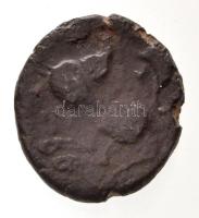 Kelták Kr. e. ~III-II. század Br érme (8,35g) T:3
Celtic Tribes ~3rd-2nd century BC Br coin (8,35g)...