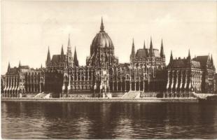 Budapest - 8 db főleg régi képeslap / 8 mostly pre-1945 postcards